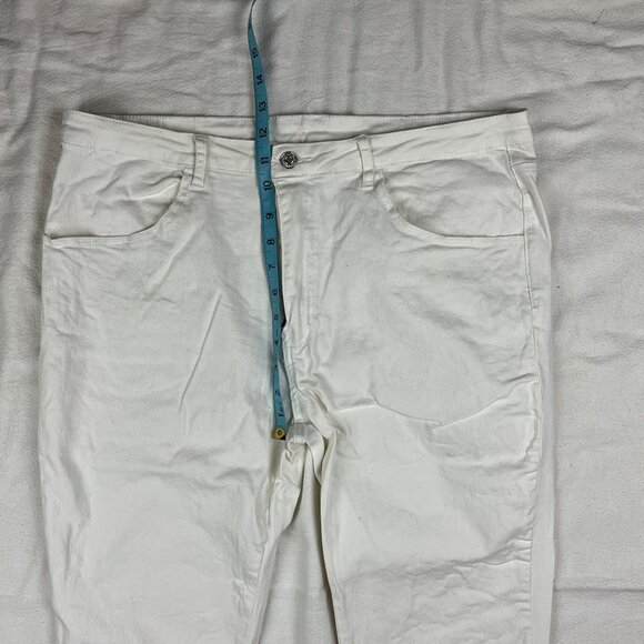 Saints & Hearts White Bell Bottoms Jeans Size 3XL Flare High Rise Denim Disco - Picture 13 of 14
